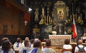 Piesza pielgrzymka na Jasną Górę - przekazanie krzyża w Konopiskach
