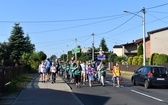 Piesza pielgrzymka na Jasną Górę - przekazanie krzyża w Konopiskach
