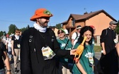 Piesza pielgrzymka na Jasną Górę - przekazanie krzyża w Konopiskach