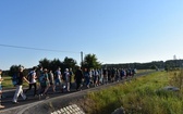 Piesza pielgrzymka na Jasną Górę - przekazanie krzyża w Konopiskach