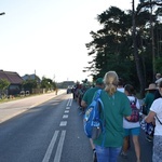 Piesza pielgrzymka na Jasną Górę - przekazanie krzyża w Konopiskach