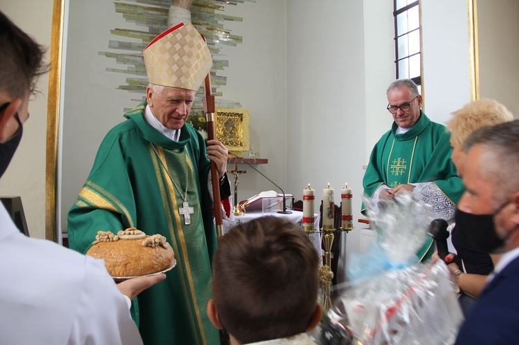 Gorzków. Dziękczynienie za 70-lecie kaplicy