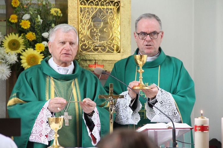 Gorzków. Dziękczynienie za 70-lecie kaplicy