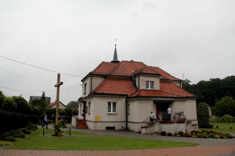 Gorzków. Dziękczynienie za 70-lecie kaplicy