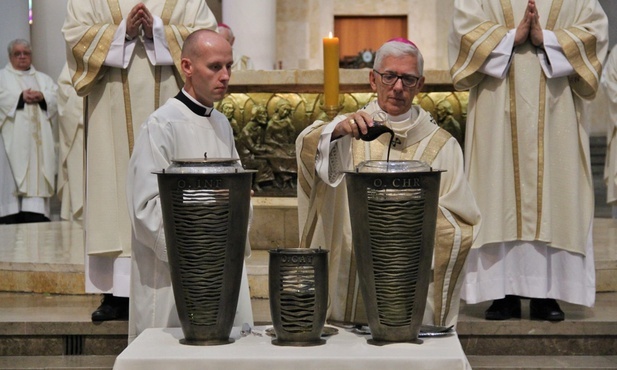 Abp Skworc podczas Mszy Krzyżma: Jesteśmy kapłanami, aby służyć innym!