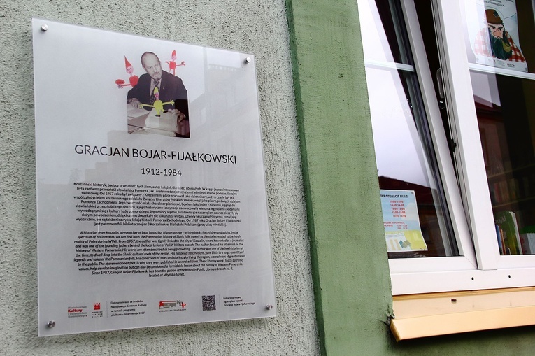 Tablica poświęcona Gracjanowi Bojarowi-Fijałkowskiemu