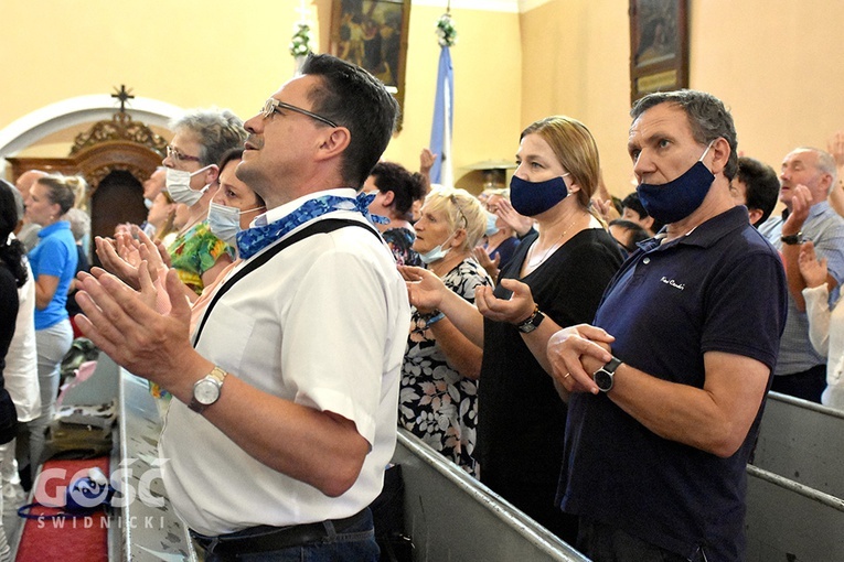 Modlitwa za wstawiennictwem bł. Karoliny i Msza św. z uwielbieniem