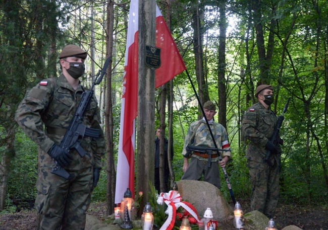 Uroczystość 70. rocznicy śmierci "Drągala"