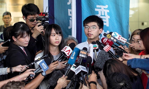 Katoliczka Agnes Chow i ewangelik Joshua Wong to liderzy opozycji demokratycznej w Hongkongu.