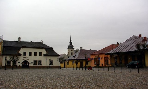 Rynek w Starym Sączu i Muzeum Regionalne