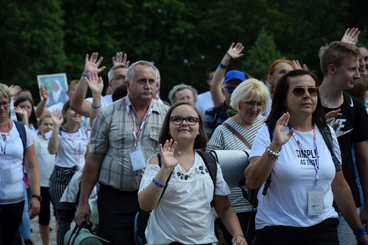 38. PPT - grupa 21, wejście