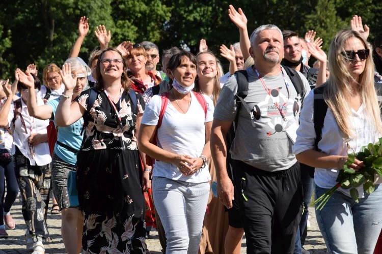 38. PPT - grupa 23, wejście