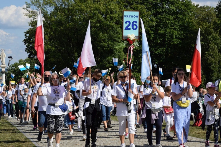 38. PPT - grupa 26, wejście