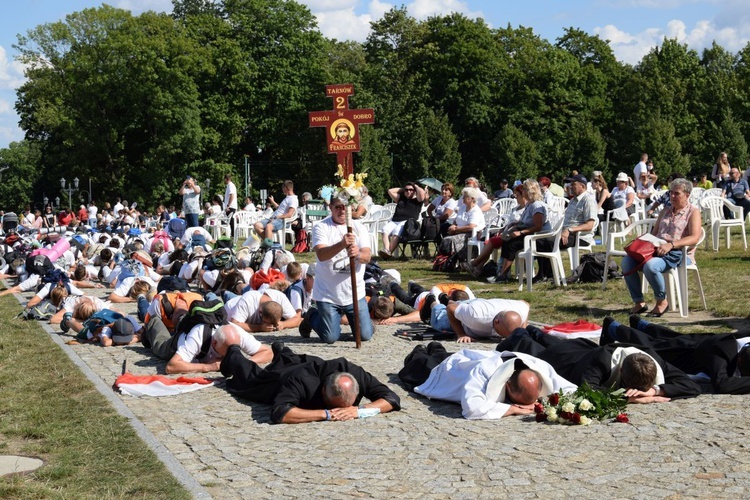 38. PPT - grupa 2, wejście