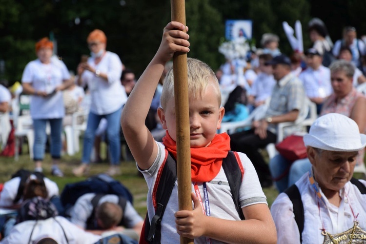 38. PPT - grupa 7, wejście