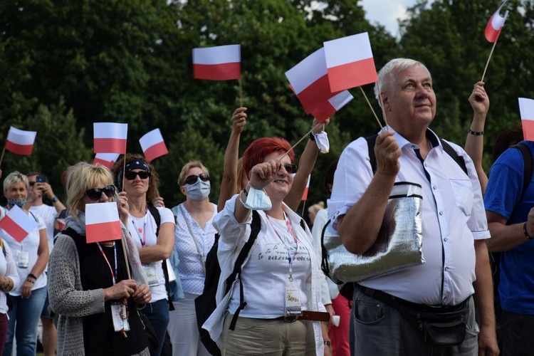 38. PPT - grupa 7, wejście