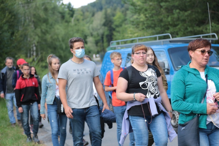 Pielgrzymka z Trzciany koło Bochni do Pasierbca