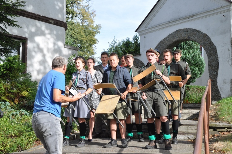 Warsztaty teatralne harcerzy w Opawicy