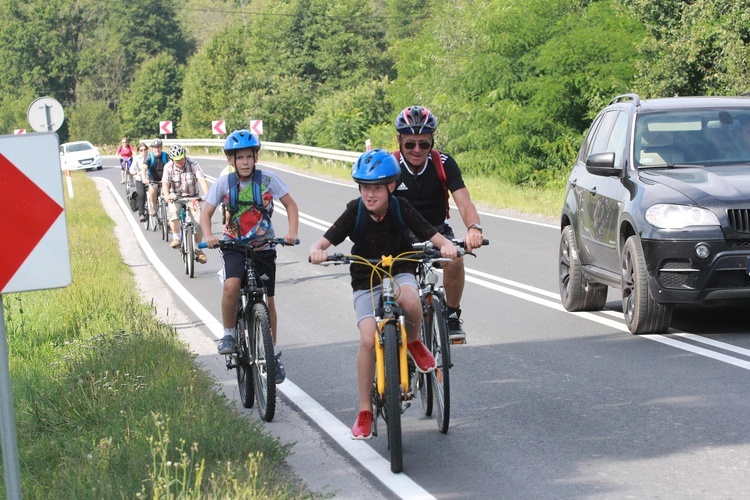 Z Jadownik do Odporyszowa