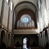 Kościół na Borkach - widok na chór.