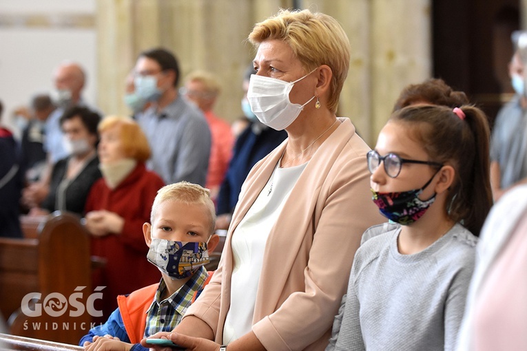 Promocja nowych Nadzwyczajnych Szafarzy Komunii Świętej 2020