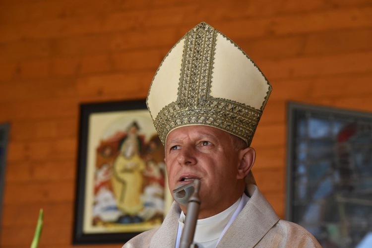 Abp Mieczysław Mokrzycki.