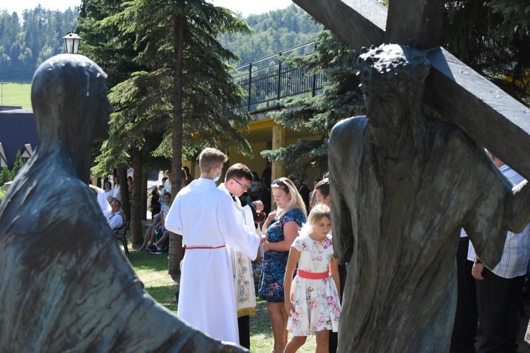 Abp Mokrzycki w Pasierbcu