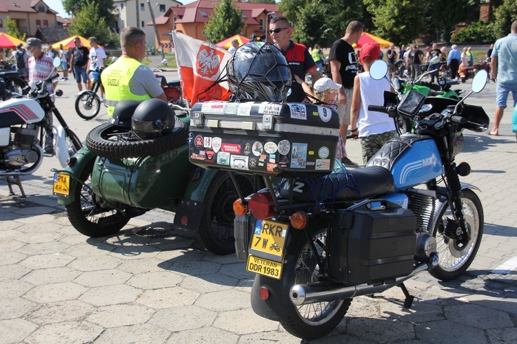 Zlot starych motocykli w Grębowie.