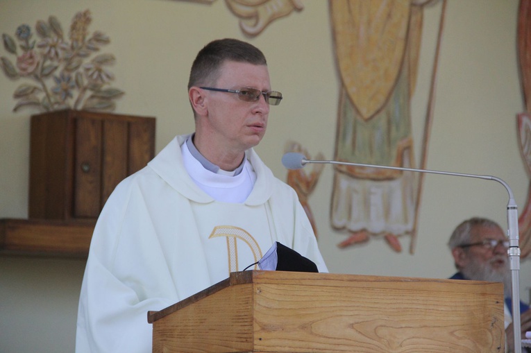 Just. Odsłonięcie tablicy upamiętniającej por. Janinę Lewandowską