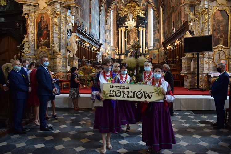 Dożynki diecejzlane i powiatowe w Sandomierzu