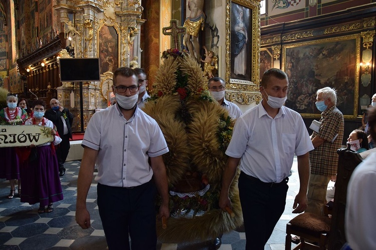 Dożynki diecejzlane i powiatowe w Sandomierzu