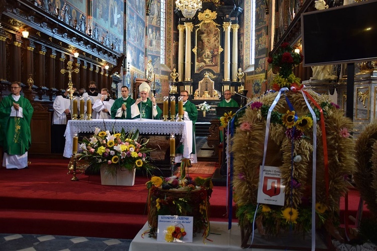 Dożynki diecejzlane i powiatowe w Sandomierzu