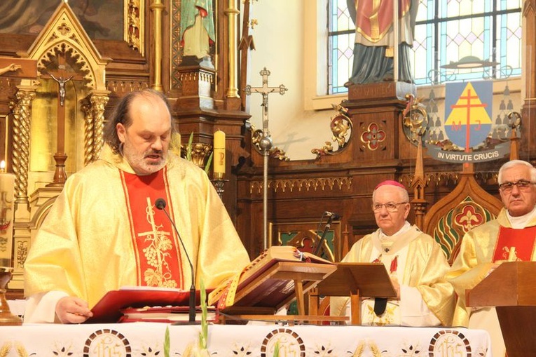 Wprowadzenie nowego proboszcza w parafii św. Marcina w Zemborzycach