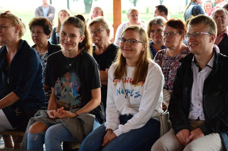 Plenerowe Spotkanie z Piosenką Religijną w Radłowie