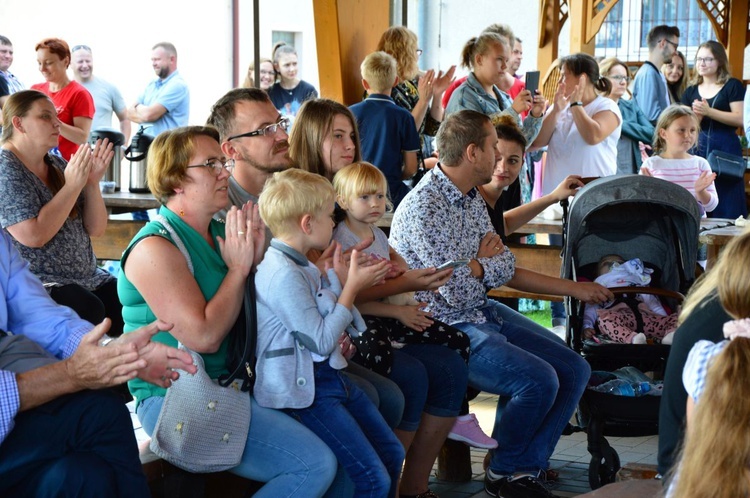 Plenerowe Spotkanie z Piosenką Religijną w Radłowie