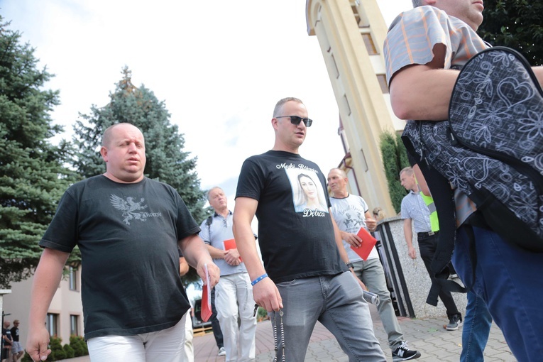 Męski Różaniec w Dębicy