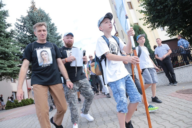 Męski Różaniec w Dębicy