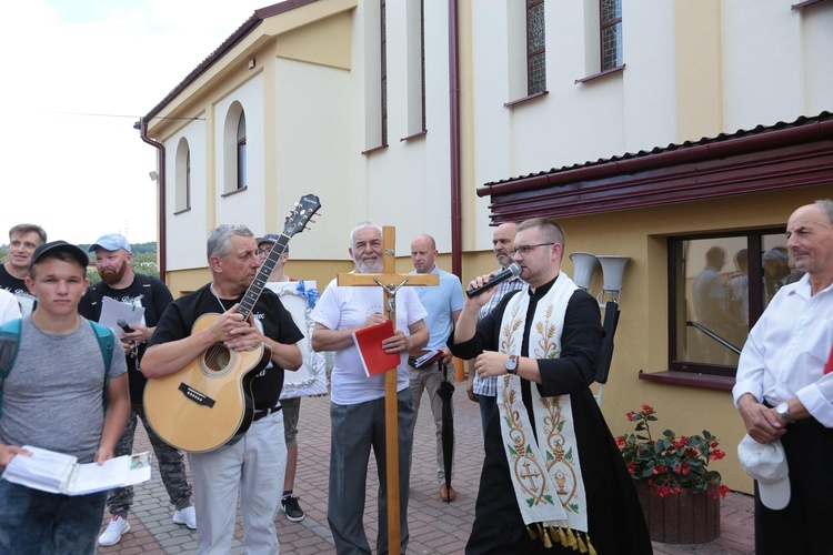 Męski Różaniec w Dębicy