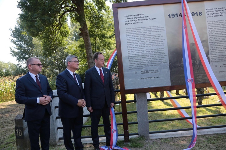 Ujście Jezuickie. Tablica poległych Chorwatów