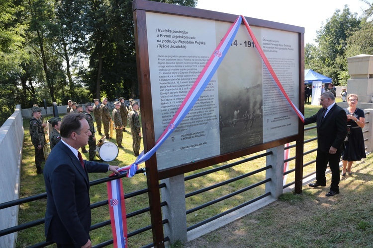 Ujście Jezuickie. Tablica poległych Chorwatów