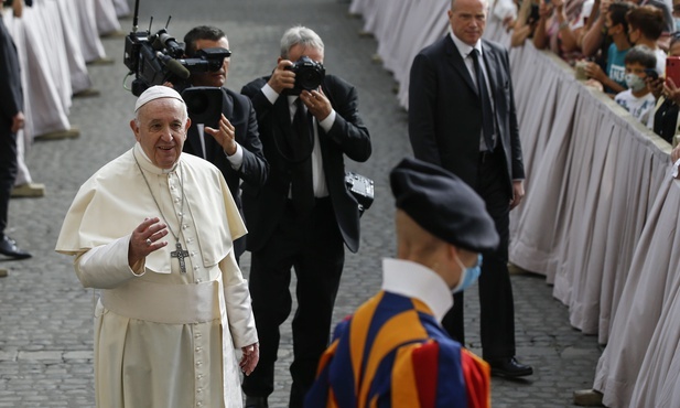 Franciszek: Świat po pandemii musi iść drogą solidarności ożywianej wiarą 