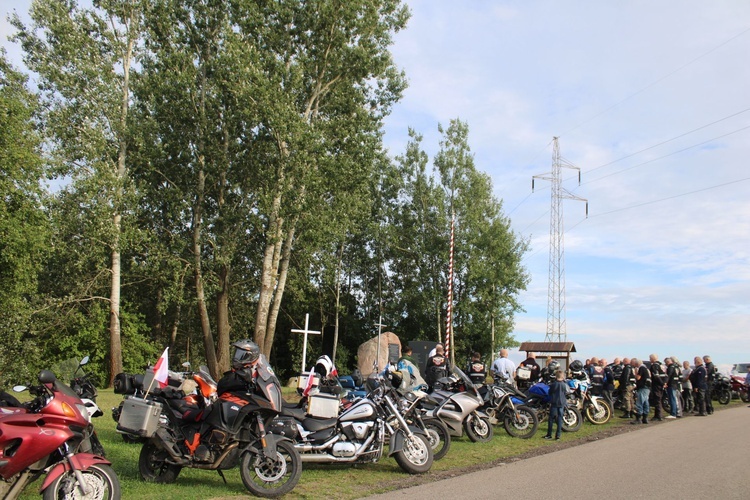 Sarnowa Góra. Motocykliści uczcili pamięć bohaterów