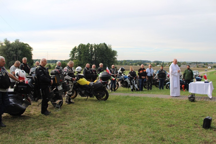 Sarnowa Góra. Motocykliści uczcili pamięć bohaterów