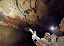 Jaskinia Lascaux jest jednym z blisko 400 stanowisk paleo­litycznej sztuki w Europie.
