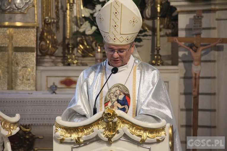 Wschowa. Święcenia diakonatu i ogłoszenie Maryi patronką Wschowy