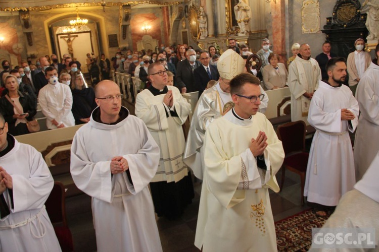 Wschowa. Święcenia diakonatu i ogłoszenie Maryi patronką Wschowy