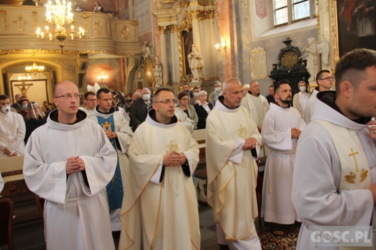 Wschowa. Święcenia diakonatu i ogłoszenie Maryi patronką Wschowy