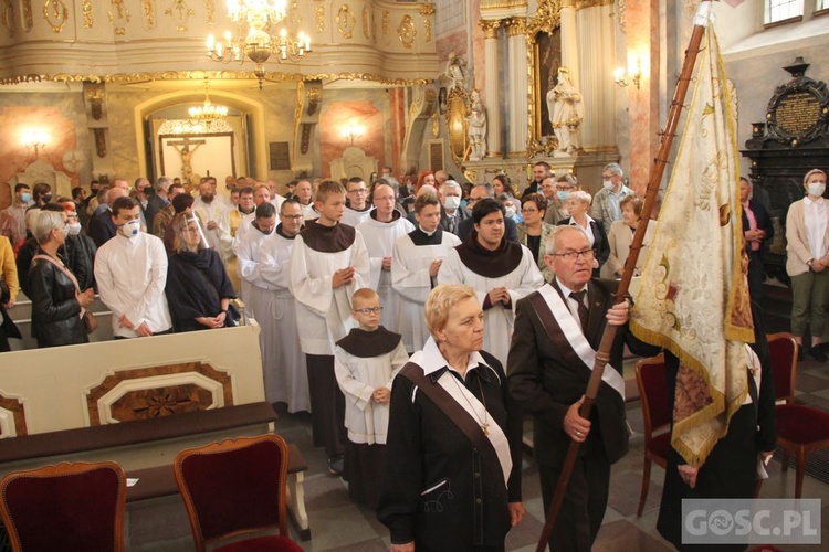 Wschowa. Święcenia diakonatu i ogłoszenie Maryi patronką Wschowy