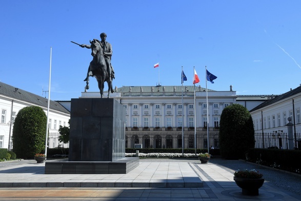 Rada Gabinetowa o nowej strategii walki z koronawirusem i sytuacji na Białorusi