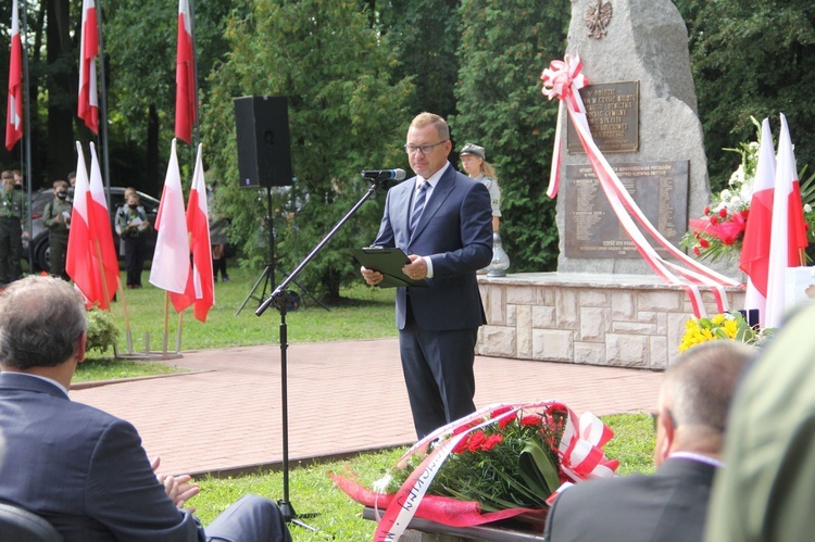 Brzesko-Słotwina. Upamiętnienie ofiar bombardowania pociągu z września 1939